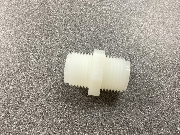 NIPPLE 1/2X1/2" NYLON