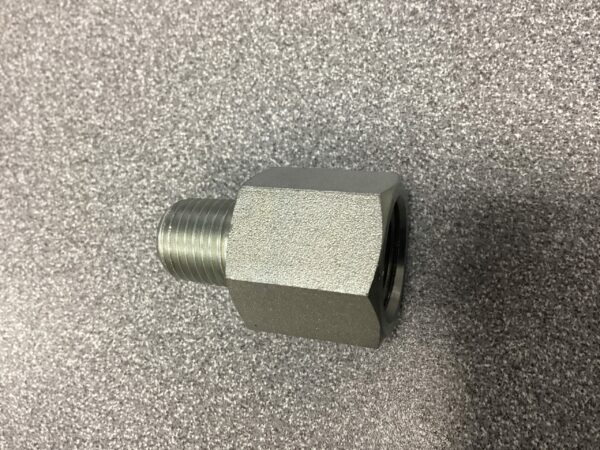 PIPE REDUCER 3/8"FPT  X1/4"MPT